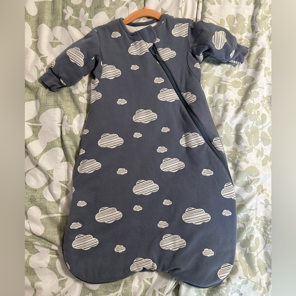 Kaiya baby Sleepsack 1TOG organic cotton camel wool long sleeve blue sky clouds
